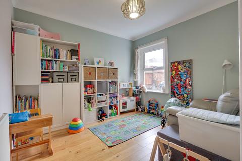 4 bedroom semi-detached house for sale, John's Road, Woolston