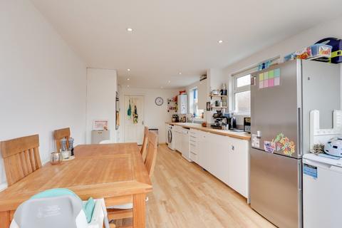 4 bedroom semi-detached house for sale, John's Road, Woolston