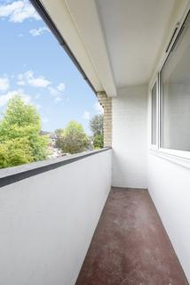 2 bedroom flat for sale, Barston Road, West Norwood, London, SE27