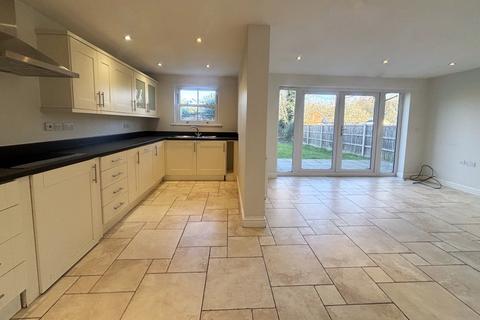 undefined, Guildford Road, Pirbright GU24