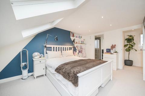 undefined, Felix Road, London W13