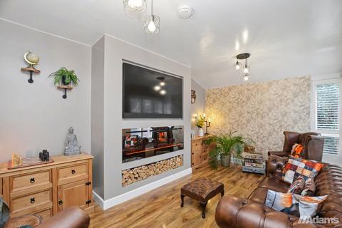 4 bedroom terraced house for sale, Spring Court, Runcorn