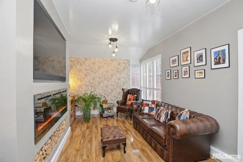 4 bedroom terraced house for sale, Spring Court, Runcorn
