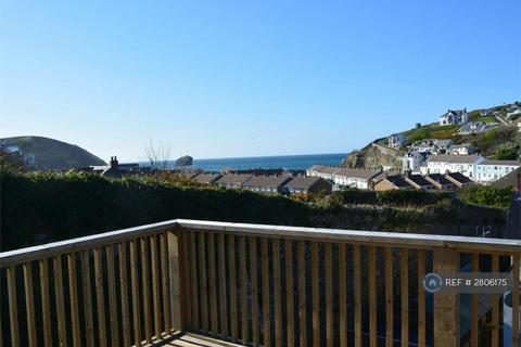 4 bedroom end of terrace house to rent, Glenfeadon Terrace, Portreath, Redruth, TR16