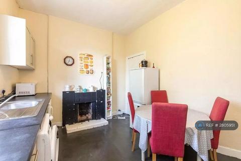 undefined, Montague St, Edinburgh, EH8