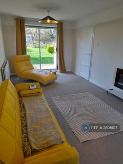 3 bedroom semi-detached house to rent, Ruffetts Close, Chepstow, NP16
