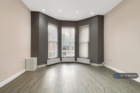2 bedroom flat to rent, Bentley Road, Liverpool, L8