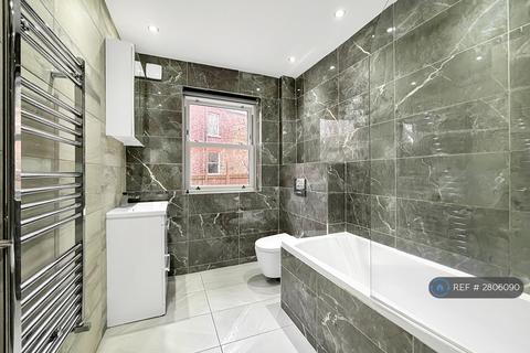 2 bedroom flat to rent, Bentley Road, Liverpool, L8