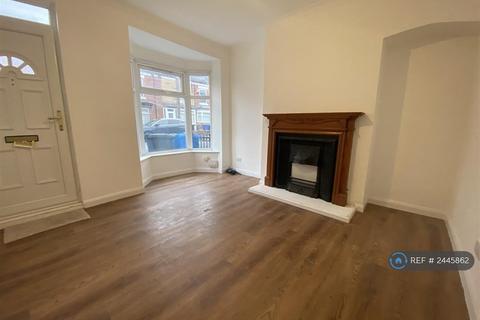 2 bedroom terraced house to rent, Belmont St, Hull, HU9