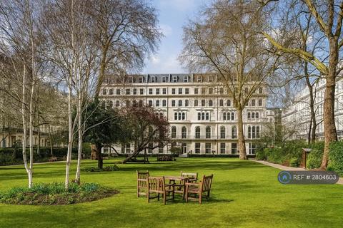 1 bedroom flat to rent, Kensington Gardens Square, London, W2
