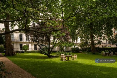 1 bedroom flat to rent, Kensington Gardens Square, London, W2