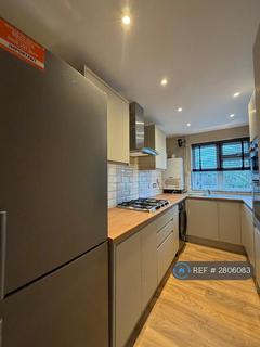 2 bedroom maisonette to rent, Bletchmore Close, Hayes, UB3