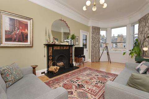 2 bedroom flat for sale, 7/6 Wellington Street, Edinburgh, EH7 5EE
