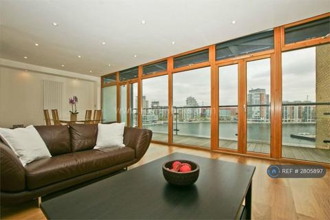 2 bedroom flat to rent, Hanover Avenue, London, E16