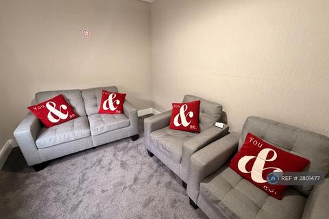 3 bedroom end of terrace house to rent, Bellfield Avenue, Hull, HU8