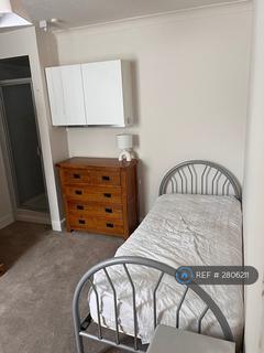 1 bedroom in a house share to rent, Milton Road, Peterborough, PE2