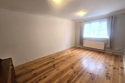 1 bedroom flat for sale, Ascot Court, Aldershot GU11