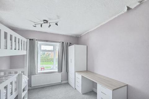 2 bedroom maisonette for sale, Birchett Road, Farnborough GU14
