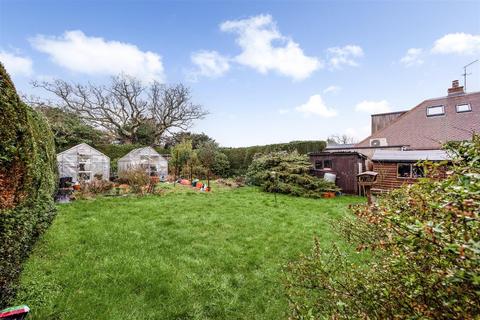 4 bedroom detached house for sale, Flaxman Avenue, Chichester