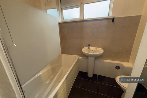 1 bedroom flat to rent, Roebourne Way, London, E16