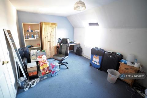 5 bedroom terraced house to rent, Casson Drive, Stapleton, Bristol, BS16