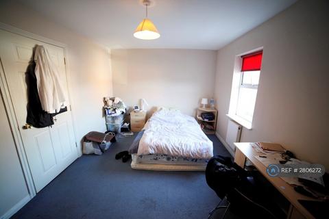 5 bedroom terraced house to rent, Casson Drive, Stapleton, Bristol, BS16