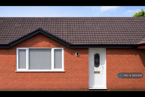 2 bedroom bungalow to rent, Elderpark Gardens, Glasgow, G51