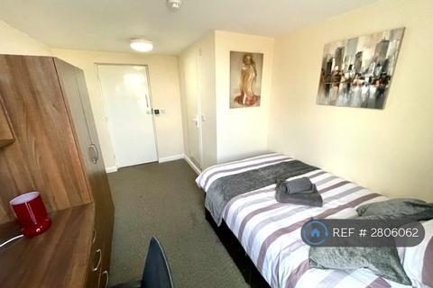 1 bedroom in a flat share to rent, Bridge Road, Birmingham, B8