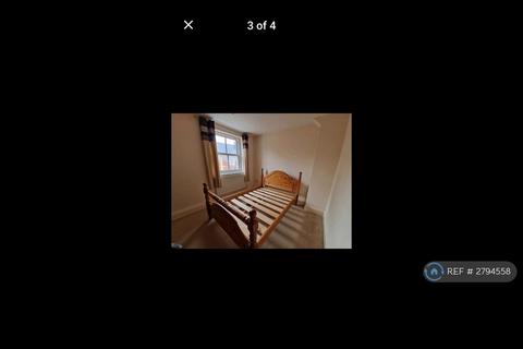 3 bedroom semi-detached house to rent, Baker St, Reading, RG1