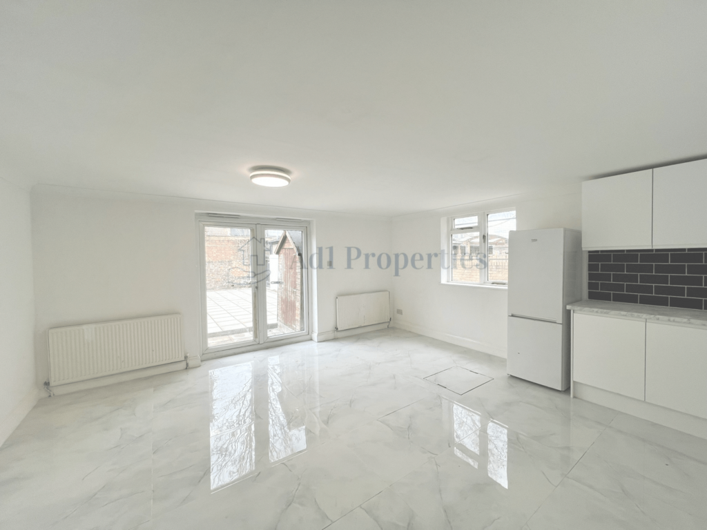 3 Bed Flat to Rent in Tooting available from earl