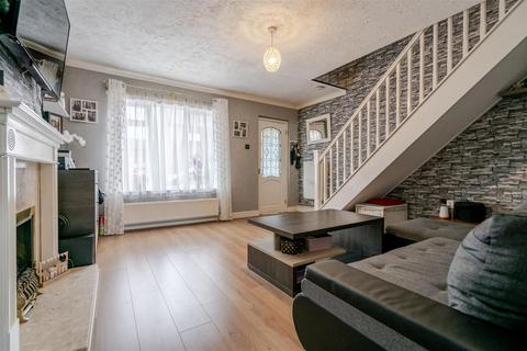 3 bedroom semi-detached house for sale, Avon Street, Leigh
