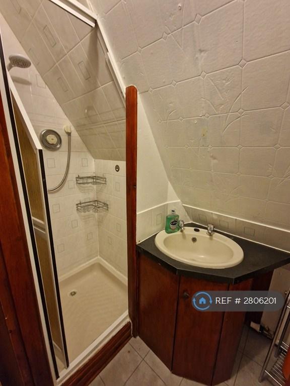 Shower Room With Vanity Unit And Wc