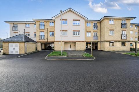 2 bedroom apartment for sale, Kings Crescent, Aylesford