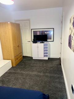1 bedroom in a flat share to rent, Rowrah Crescent, Middleton M24
