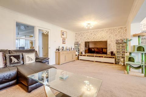 4 bedroom detached house for sale, Swan Lane, Wickford, SS11