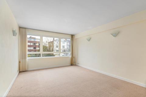 2 bedroom flat for sale, Fairlawns SW15