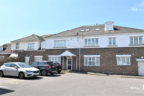 2 bedroom flat to rent, Portsmouth Road, Lee-On-The-Solent PO13