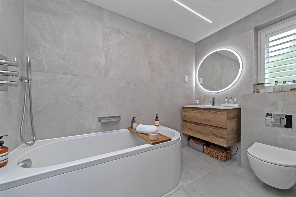 1 Ellenbrook Cres-89.jpg