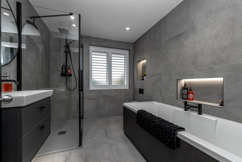 1 Ellenbrook Cres-71.jpg