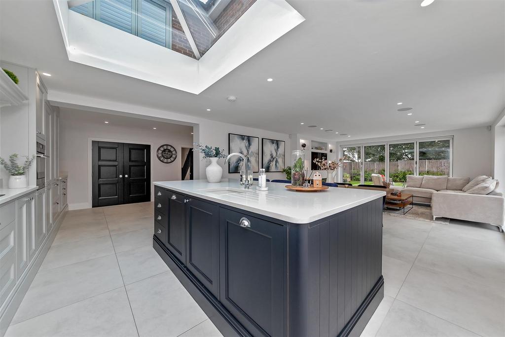 1 Ellenbrook Cres-38.jpg
