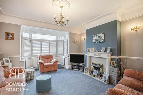 3 bedroom terraced house for sale, Wanstead Lane, Ilford, IG1