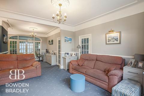 3 bedroom terraced house for sale, Wanstead Lane, Ilford, IG1