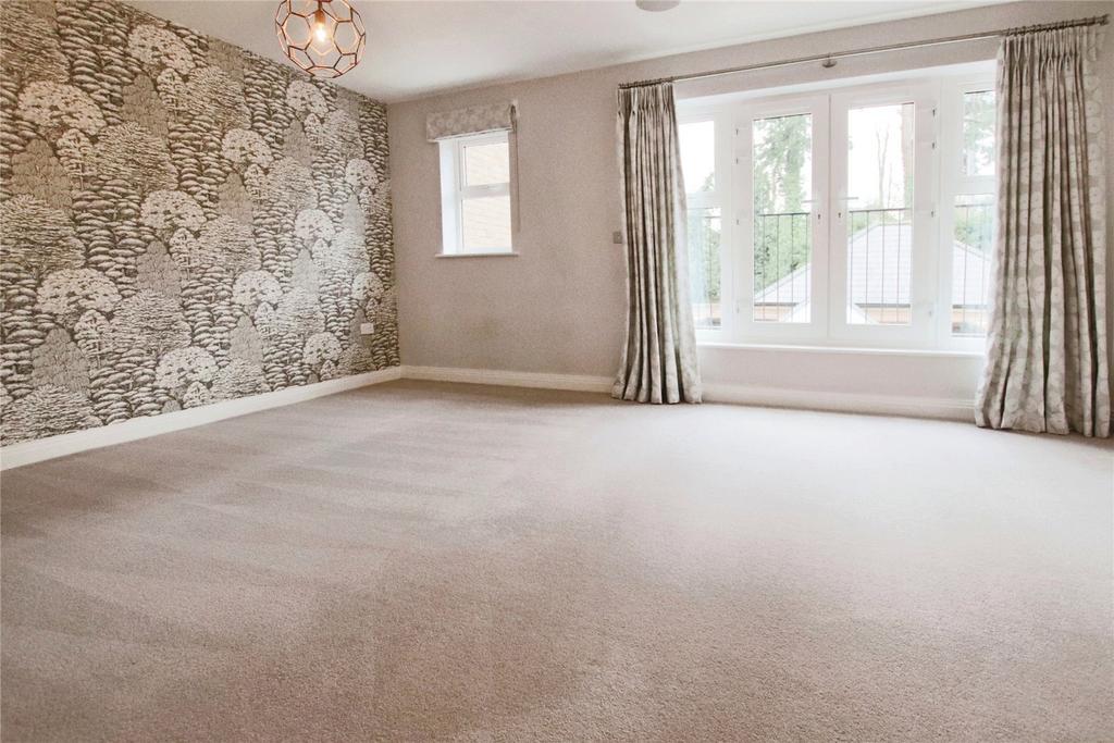 Reception/Bedroom 4