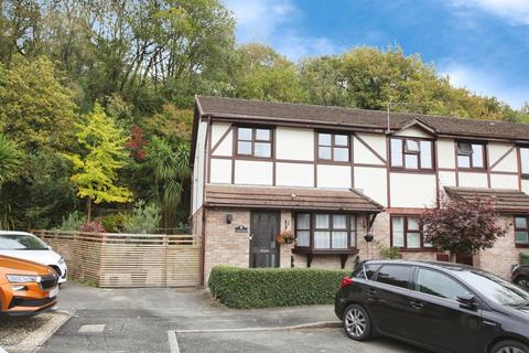 Glan-Y-Ffordd, Taffs Well, Cardiff
