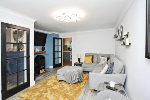 undefined, Glan-Y-Ffordd, Taffs Well, Cardiff