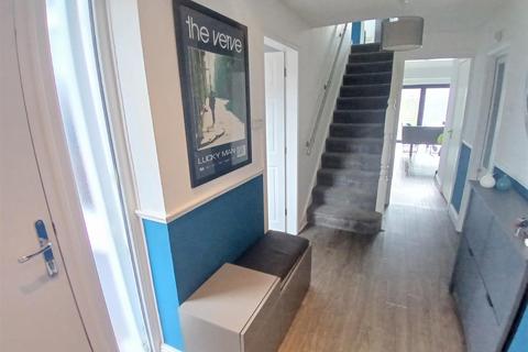 4 bedroom semi-detached house for sale, Sherbourne Avenue, Poplar Farm, Nuneaton