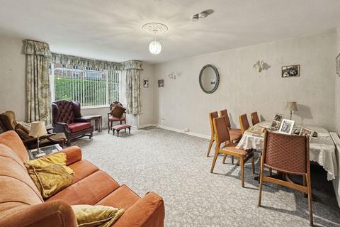 2 bedroom flat for sale, Ravenhurst, Bury Old Road, Salford M7