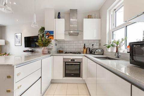 4 bedroom house for sale, Lydden Grove, Earlsfield, London, SW18