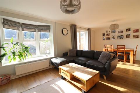 undefined, Linden Gardens, Ringwood, Hampshire, BH24