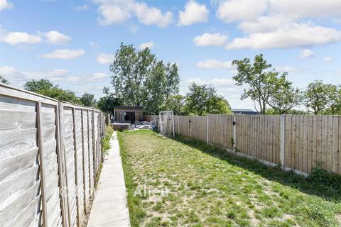 3 bedroom cottage for sale, Hainault Farm Cottages, Romford RM6